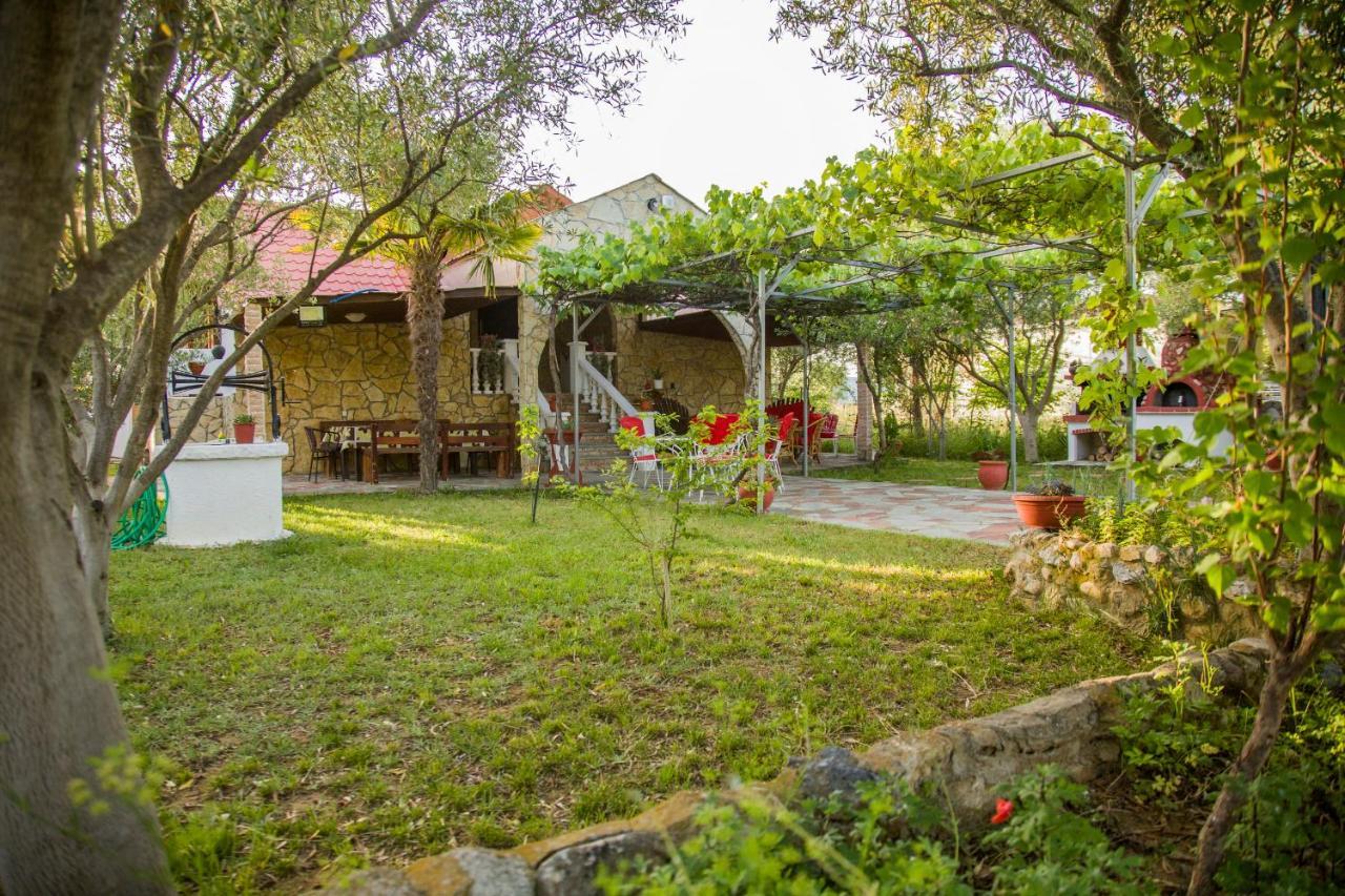 Villa Touzla Ofrínion Exterior foto