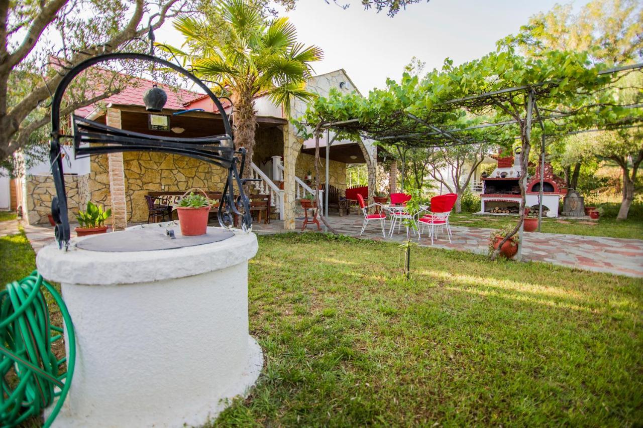 Villa Touzla Ofrínion Exterior foto