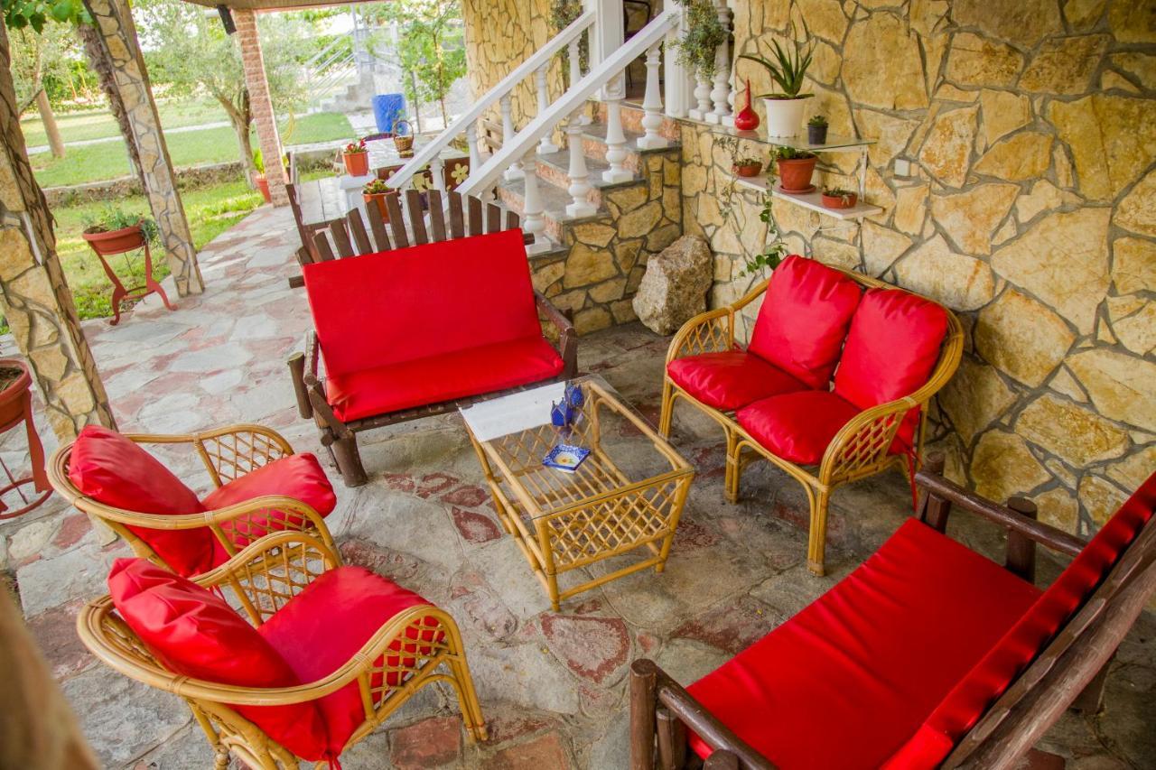 Villa Touzla Ofrínion Exterior foto
